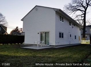 38 Manor Rd, Lynbrook, NY 11563