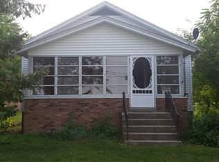 986 S Madison St, Pt Clinton, OH 43452