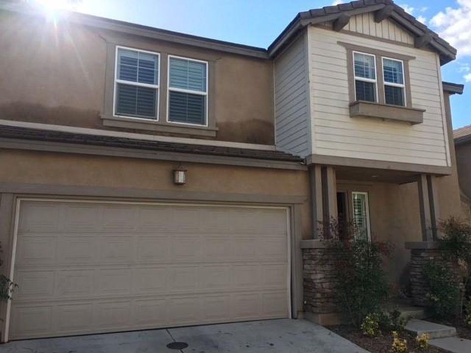 1st image of 45817 Klamath Ct