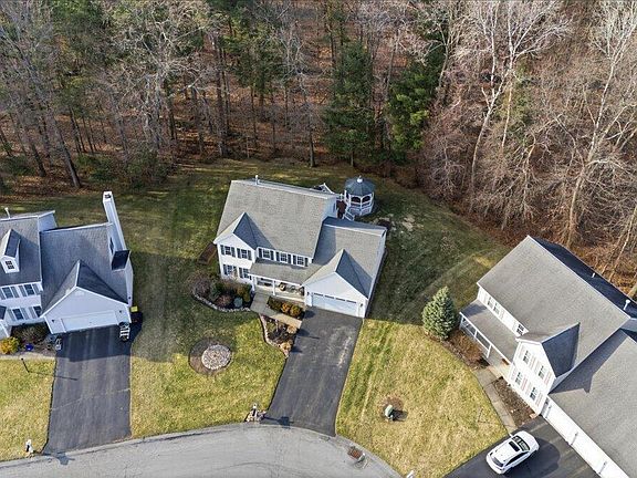 4th image of 8 Cathywood Court