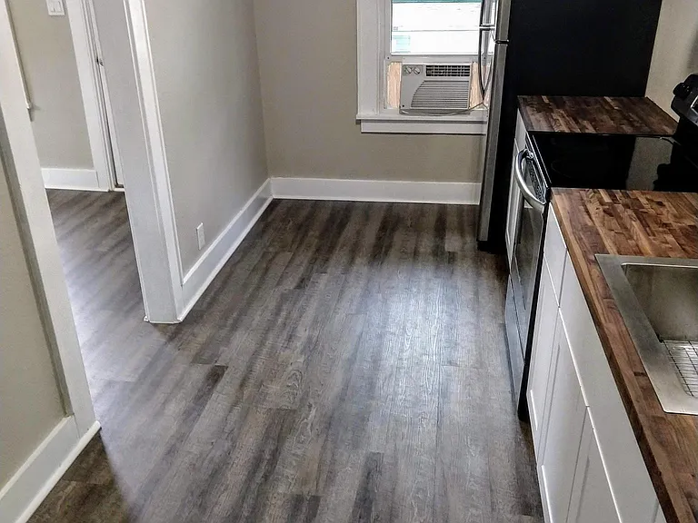 205 N M St — Photo 11