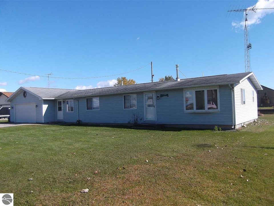 1st image of 4551 Lake Superior Dr