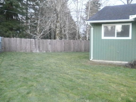 2nd image of 704 Lions Park Ln