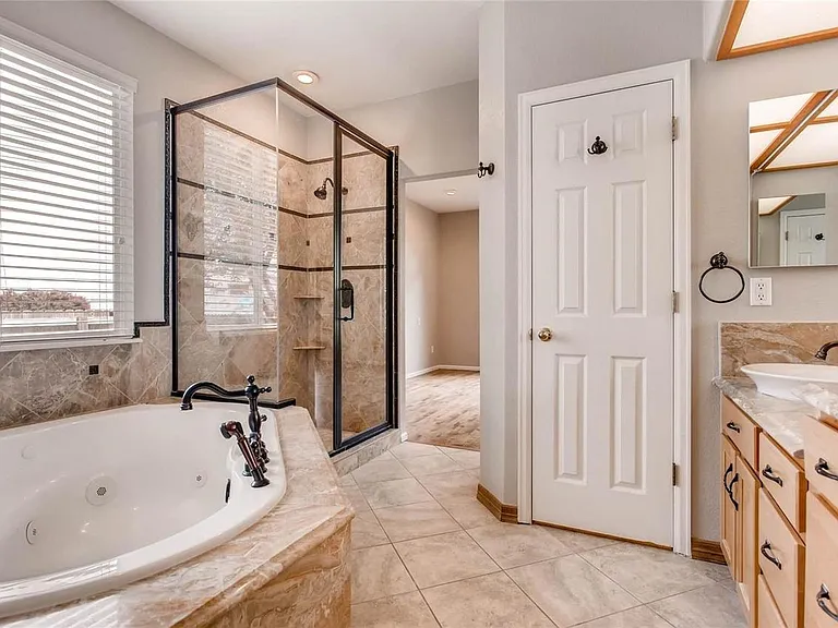 2466 W Sunset Dr — Photo 21
