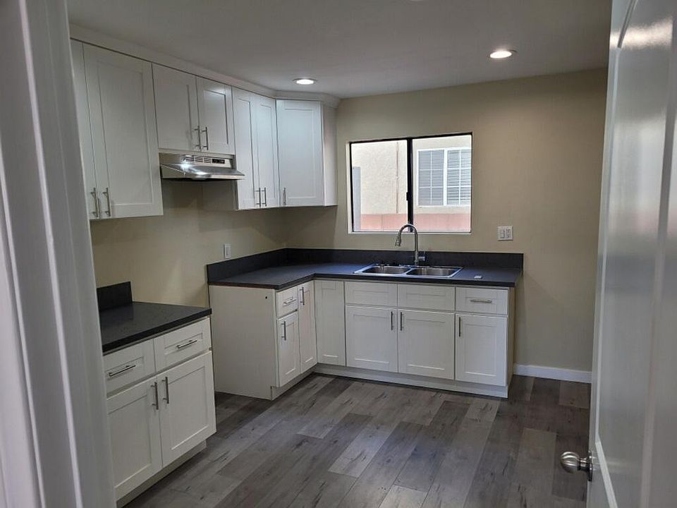 1st image of 212 W Linden Ave #A