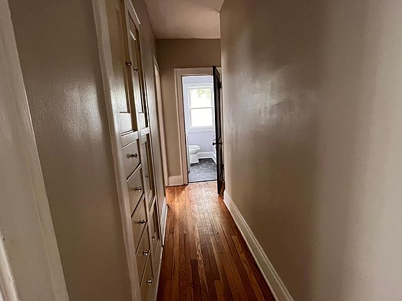 5th image of 9807 Clifton Blvd #1