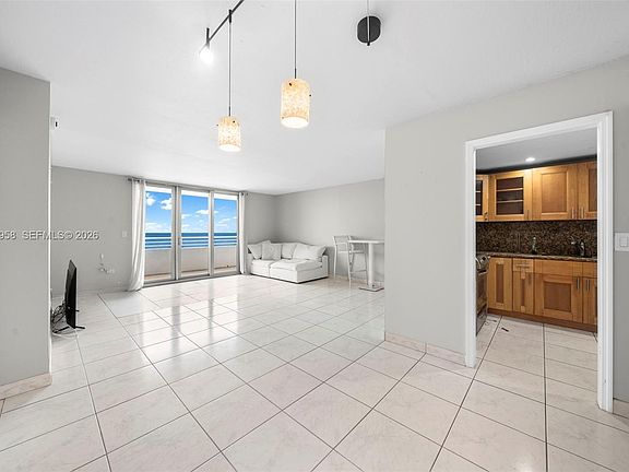 4th image of 5555 Collins Ave APT 6E