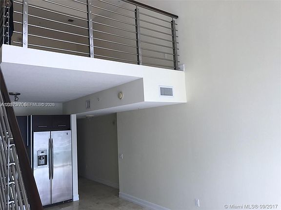 4th image of 41 SE 5th St APT 1606