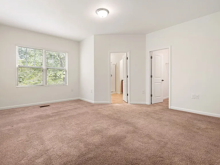 4351 Flintlock Ln — Photo 9