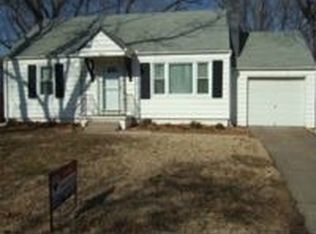 916 NE 42nd Ter, Kansas City, MO 64116