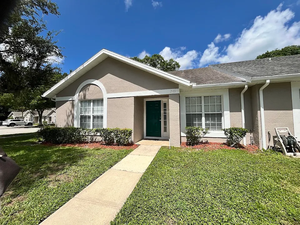 2169 Cypress Bay Blvd #1