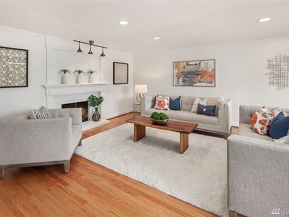 3rd image of 8410 SE 72nd Pl