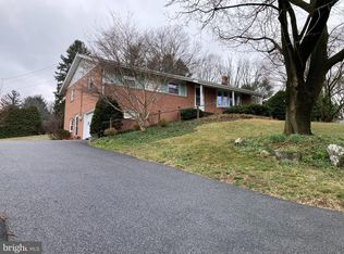 84 Barre Dr, Lancaster, PA 17601