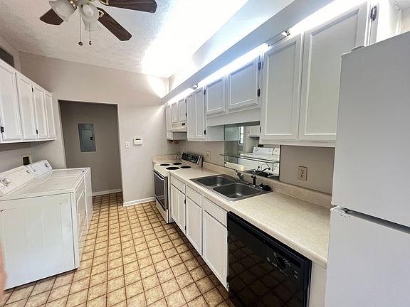 5th image of 1000-1010 Felder Ave #1006