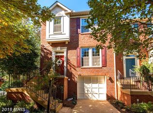 2010 Meadow Springs Dr, Vienna, VA 22182