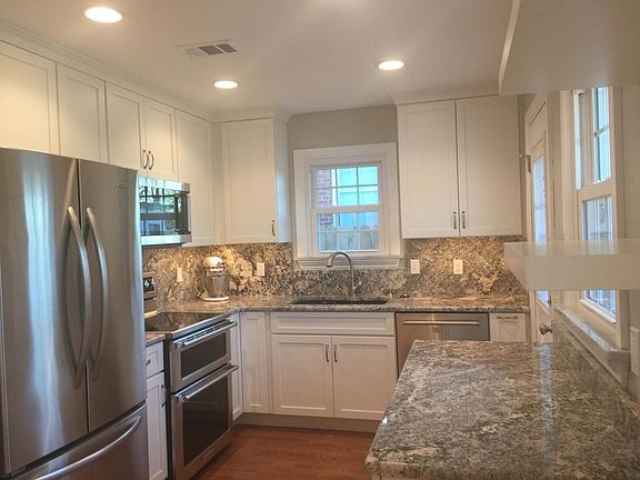 LED under-cabinet lighting