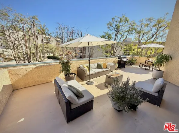 4499 Via Marisol APT 120B, Los Angeles, CA 90042