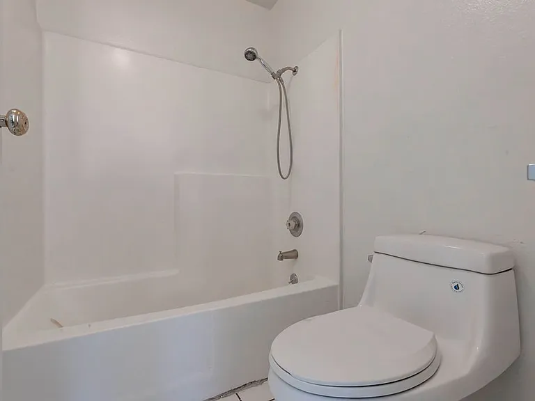 5198 Greene Ln — Photo 20