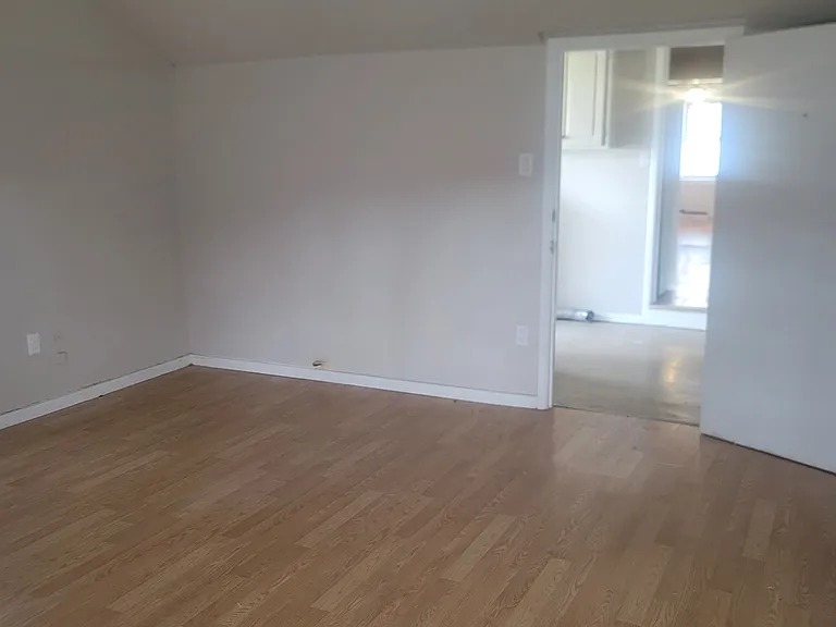3208 Leeds St — Photo 12
