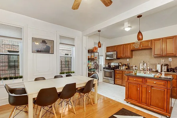 Sold by Citi Habitats | media 17