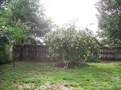 1st image of 106 Pine Ct