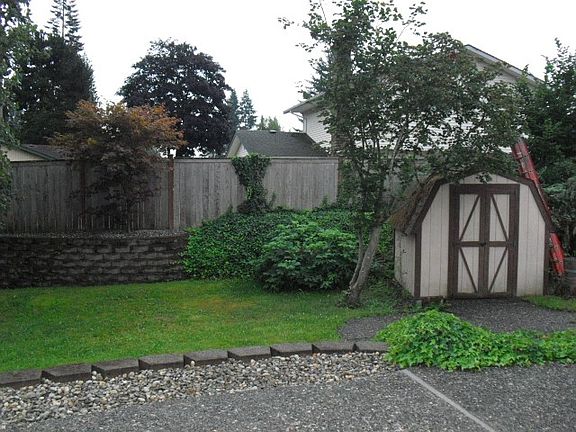 4th image of 4914 130th Pl NE
