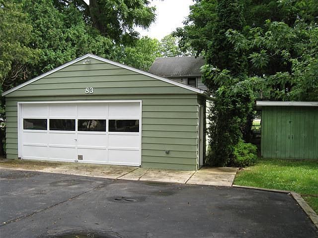 2nd image of 83 Washington