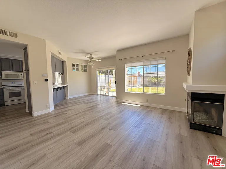 11536 Edinger Ave — Photo 4