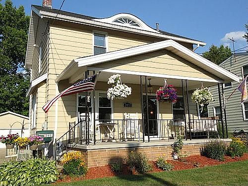 1st image of 2651 6th St
