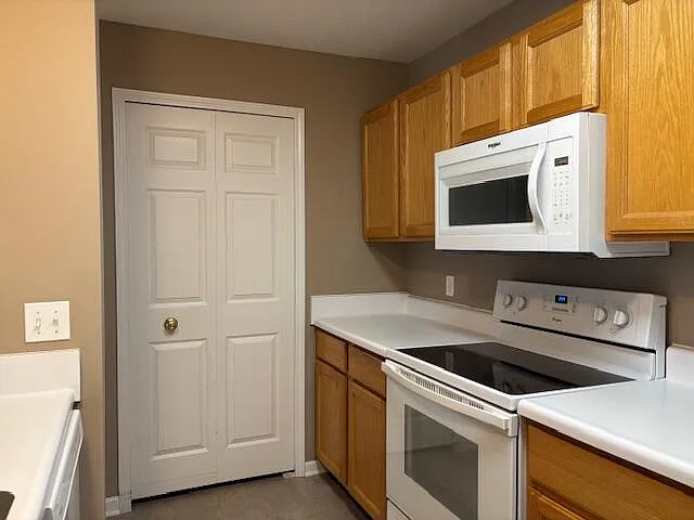 4303 Inverness St — Photo 8