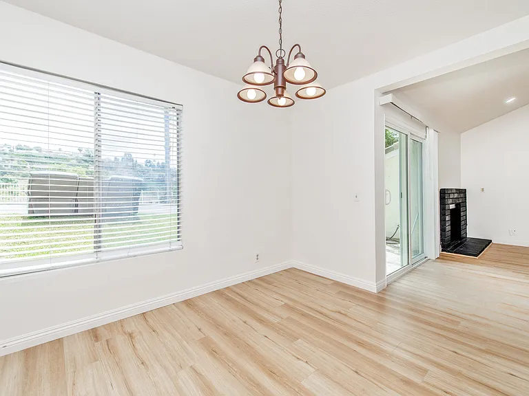 23767 Highland Valley Rd — Photo 11