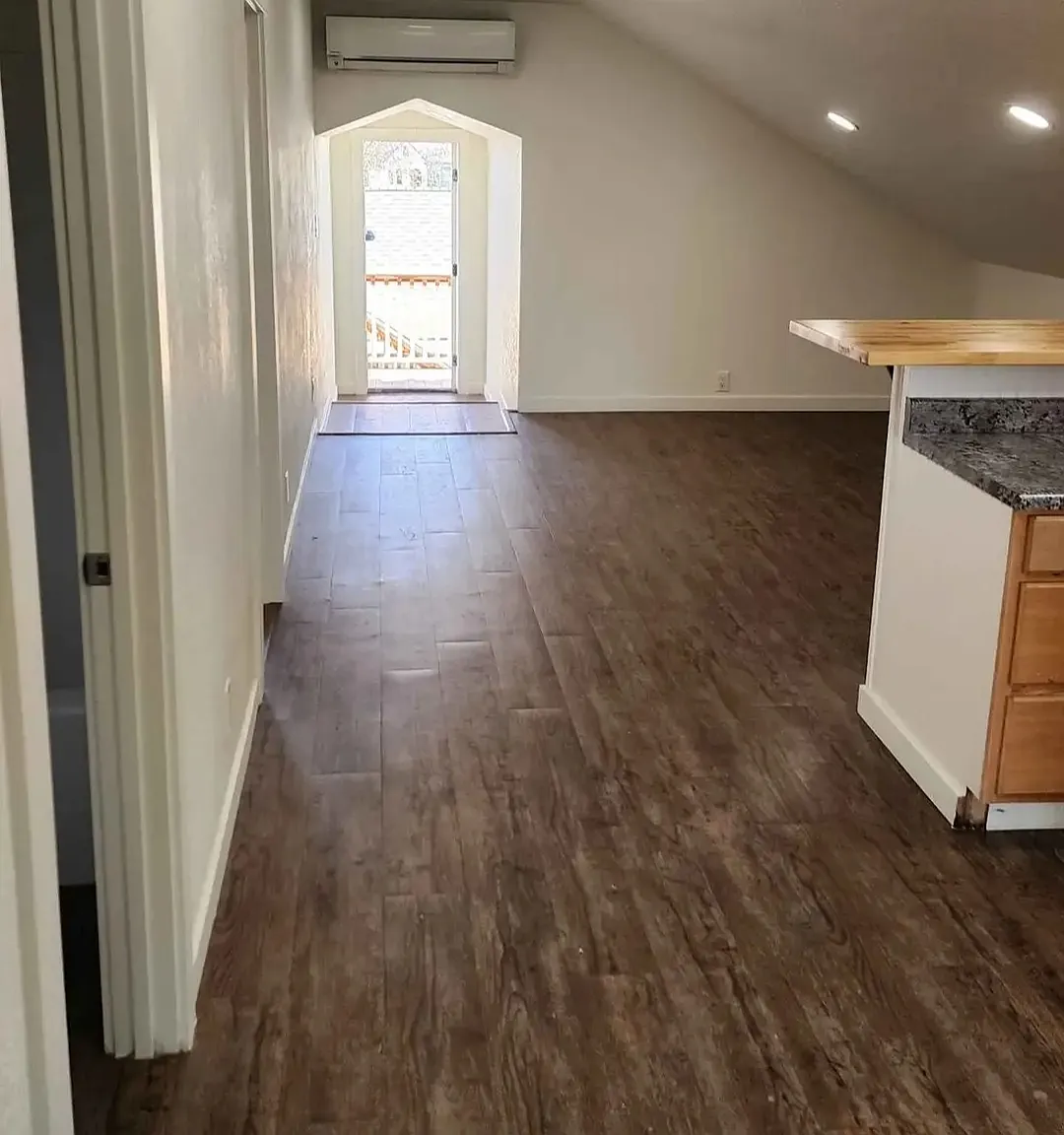 3 bed, 1400 sqft, $1,800 — Photo 1