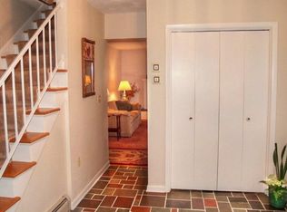 463 S Prospect St, Shelburne, VT 05401