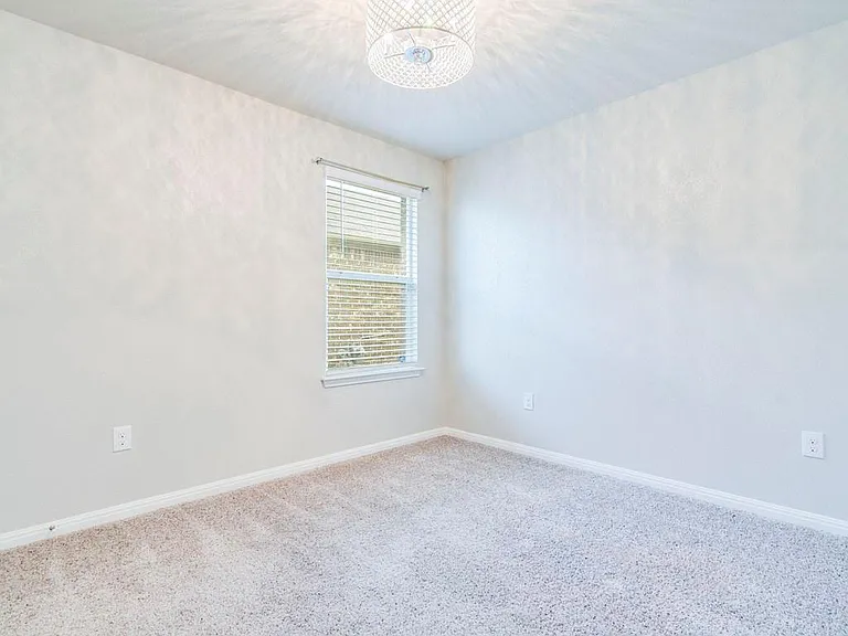 448 Dubina Ave — Photo 20