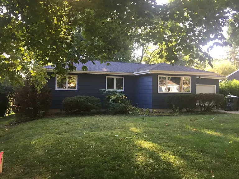 305 N Ellen St — Photo 1