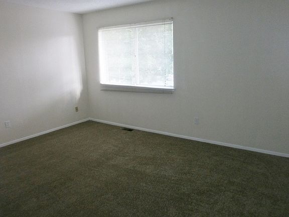 4th image of 770 Carro Dr APT 2