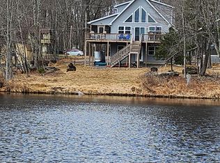 7810 Lake Shore Dr, Pocono Lake, PA