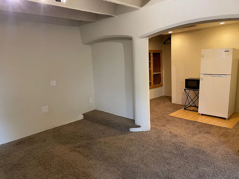 21923 Rockford Rd #B — Photo 4