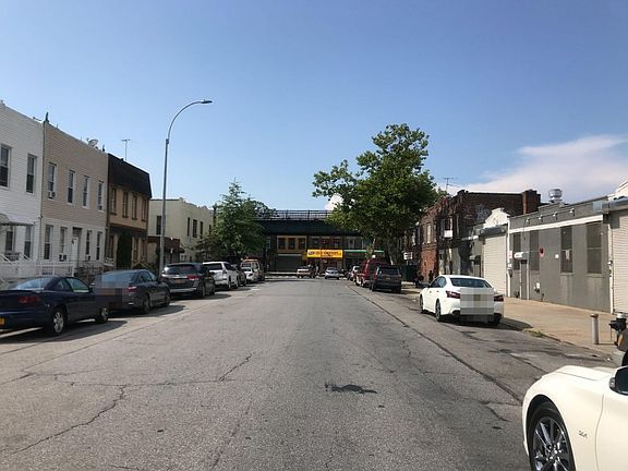 4th image of 8725 124th St