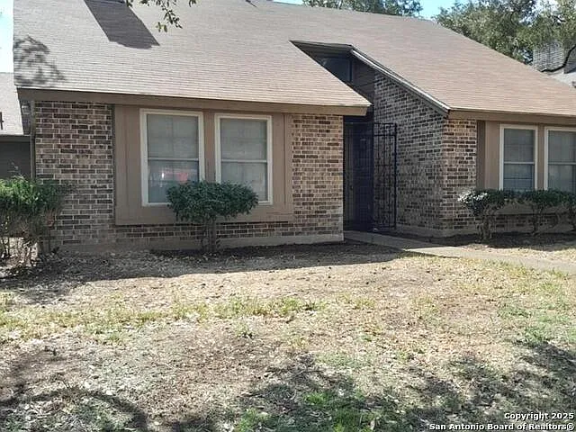 4202 W Shadow Oak Woods