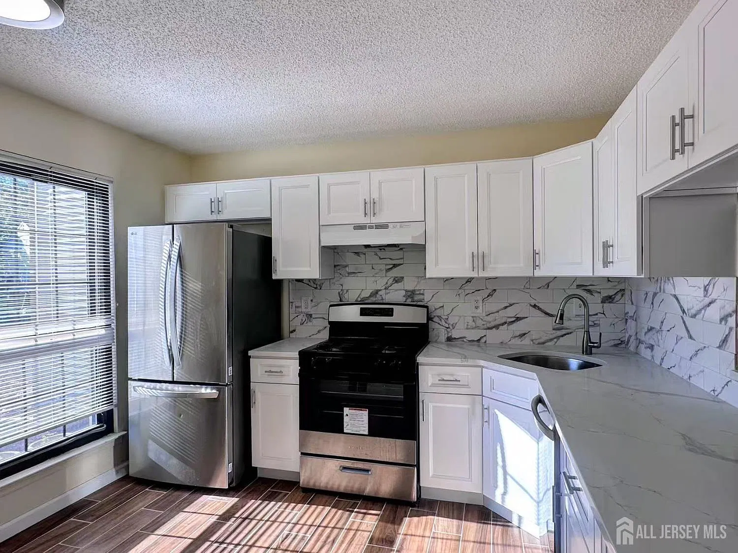 2 bed, 2.5 bath, $2,850 — Photo 4