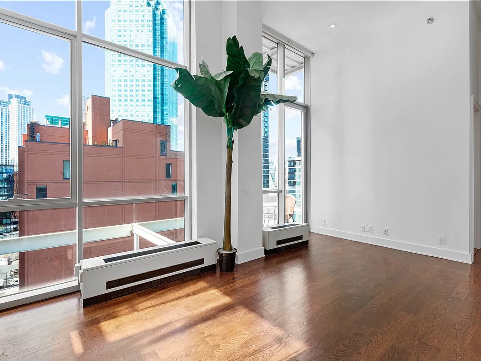 26-26 Jackson Avenue — Photo 2