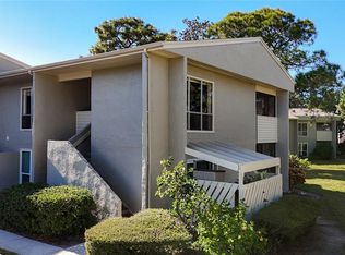 510 Windrush Bay Dr, Tarpon Springs, FL 34689