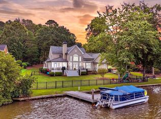 225 S Shore Dr, Newnan, GA 30263