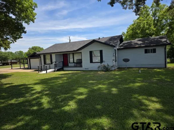 3915 State Highway 64 W, Henderson, TX 75652