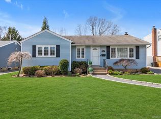 689 Pleasant Avenue, Westbury, NY 11590