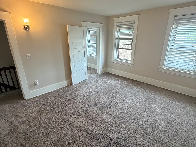 106 Saint Clair Ave — Photo 1