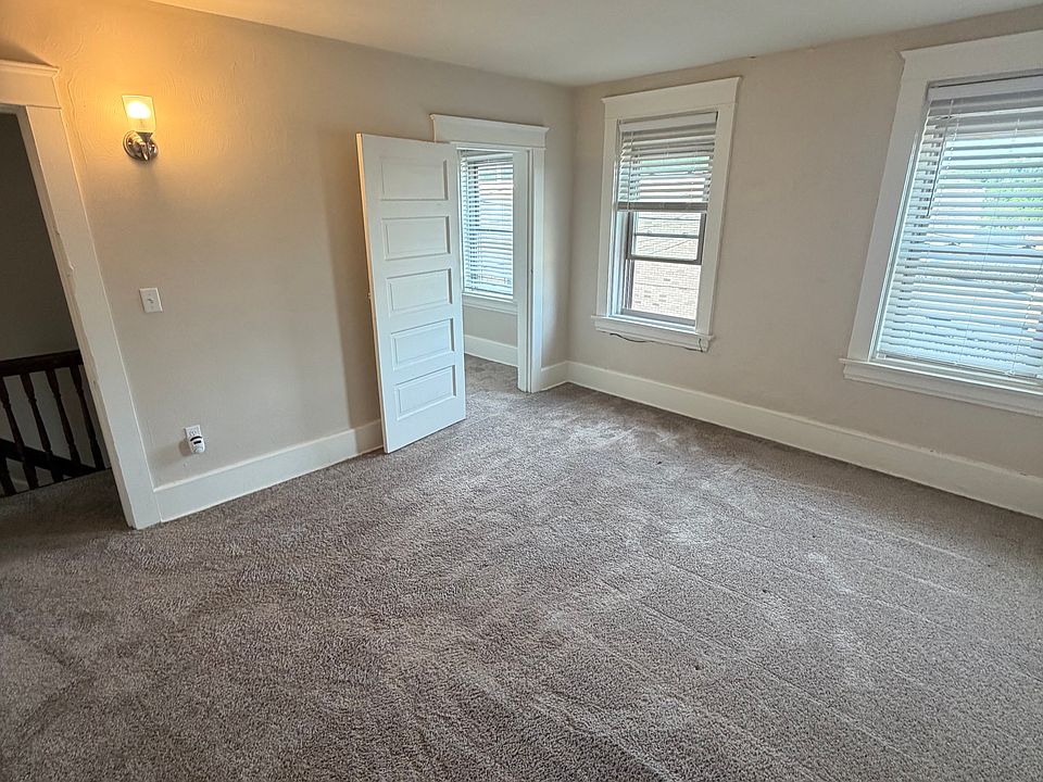 1st image of 106 Saint Clair Ave