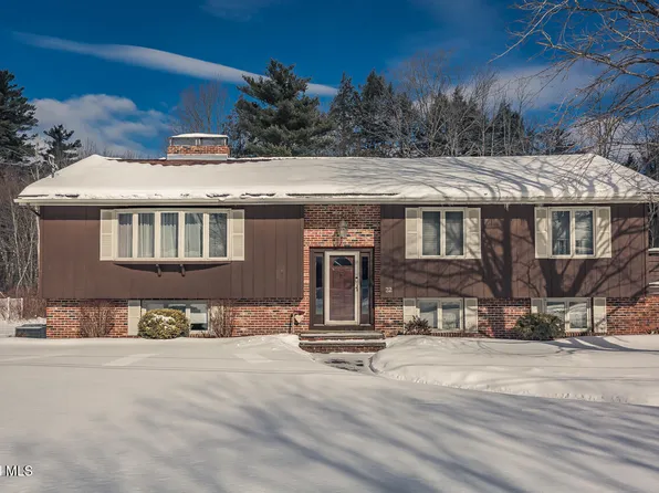 32 Albea Dr., Hagaman, NY 12010