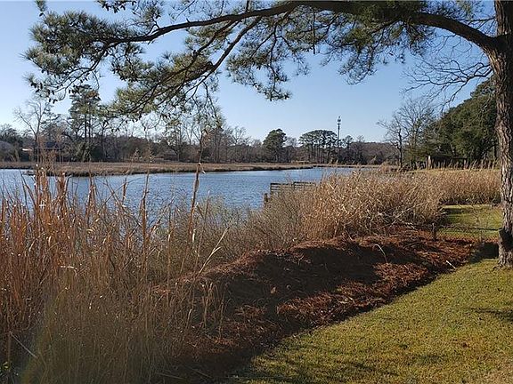 5th image of 5203 Sweetbriar Cir